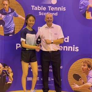 Ladies-Singles-Winner-Tesssa-Yau